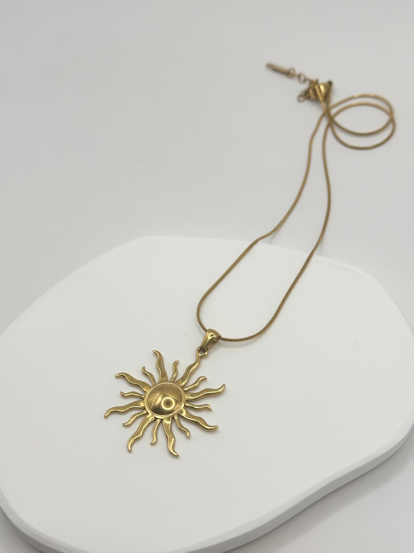 „SUN“ NECKLACE