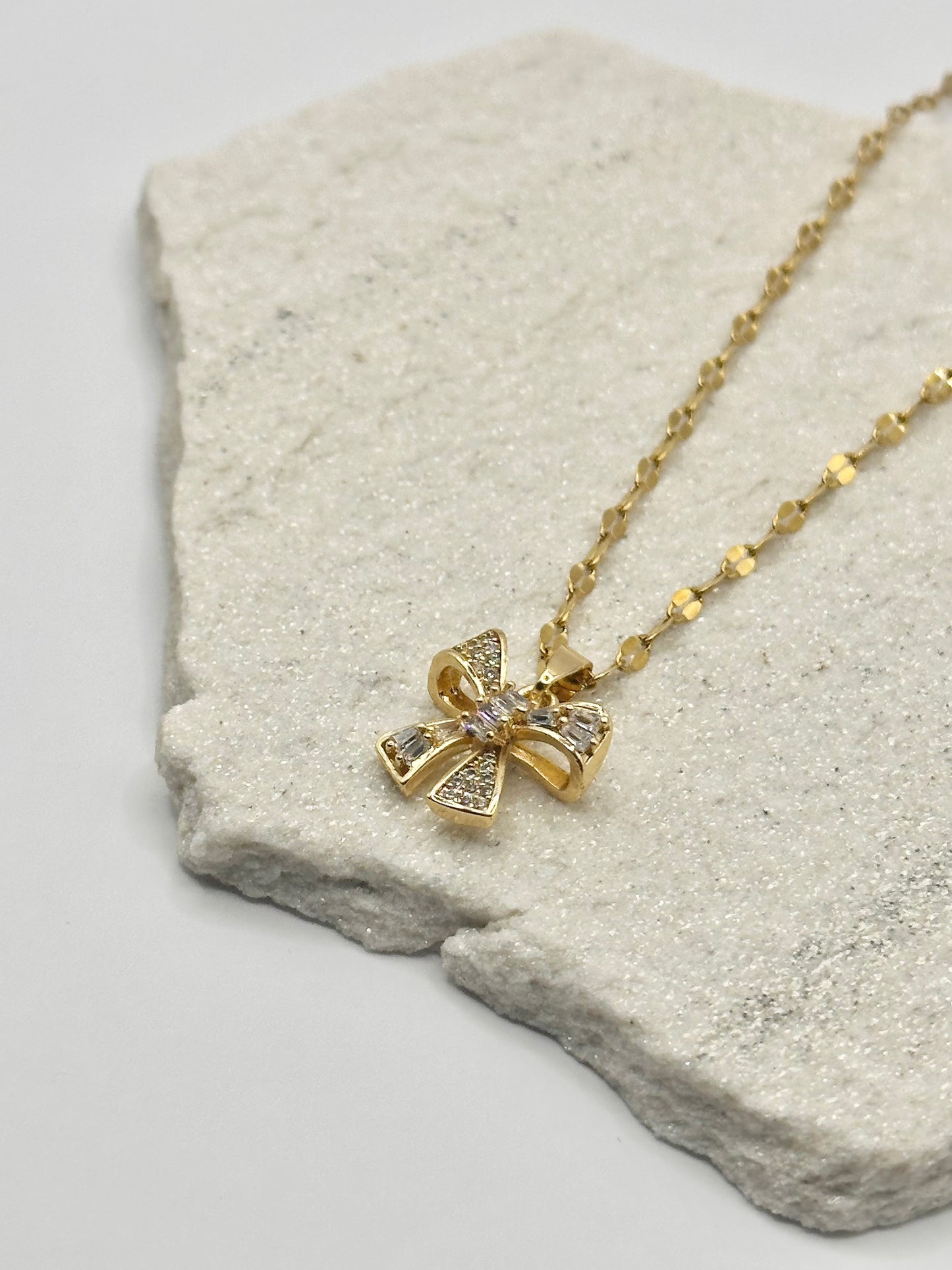 BOWY NECKLACE GOLD