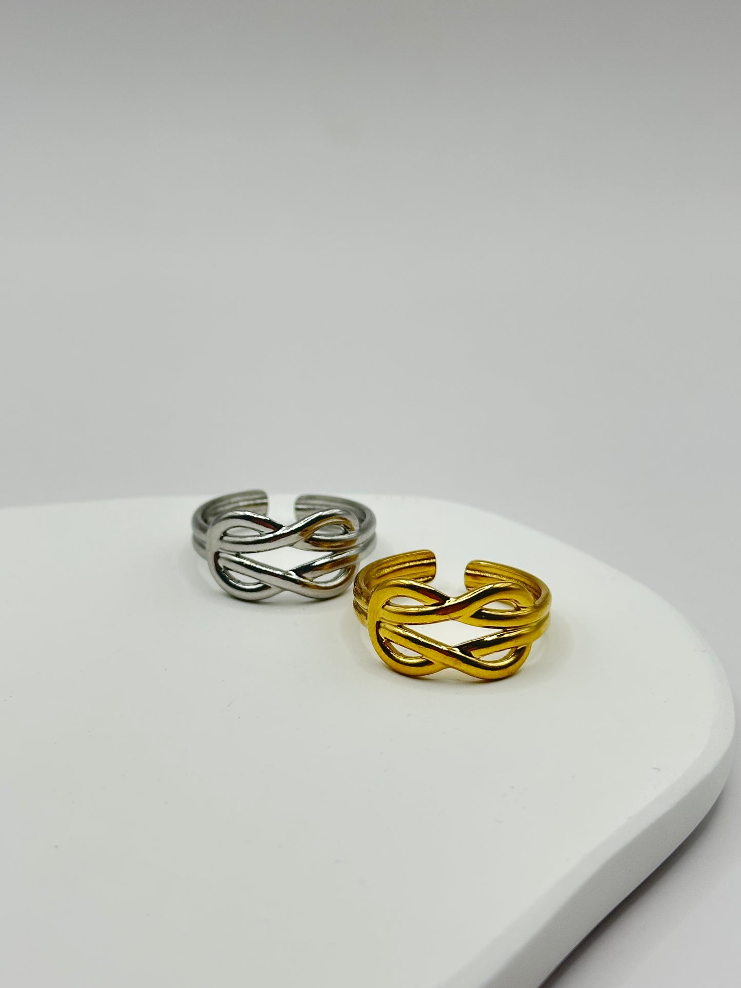 KNOT RING