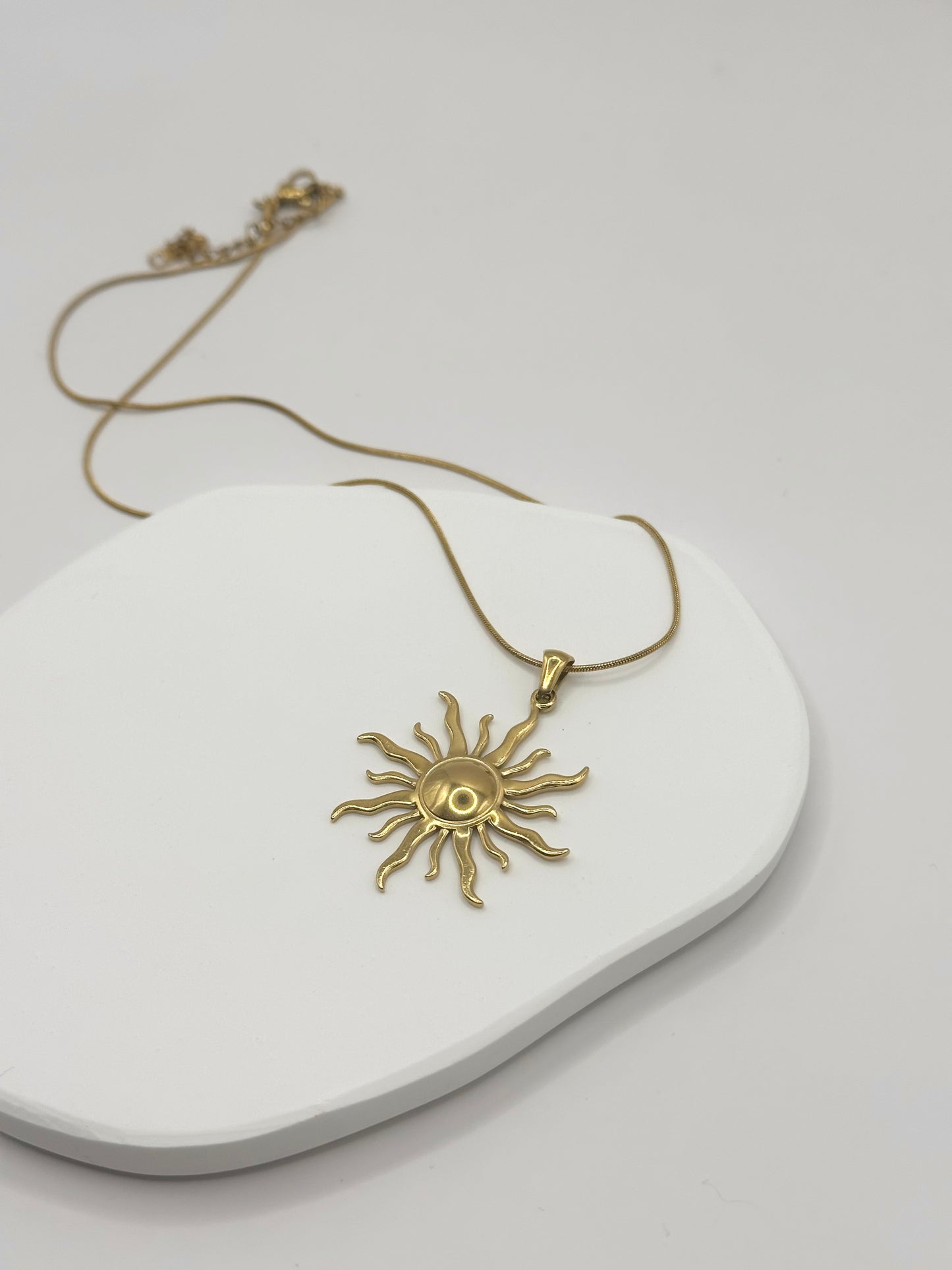 „SUN“ NECKLACE