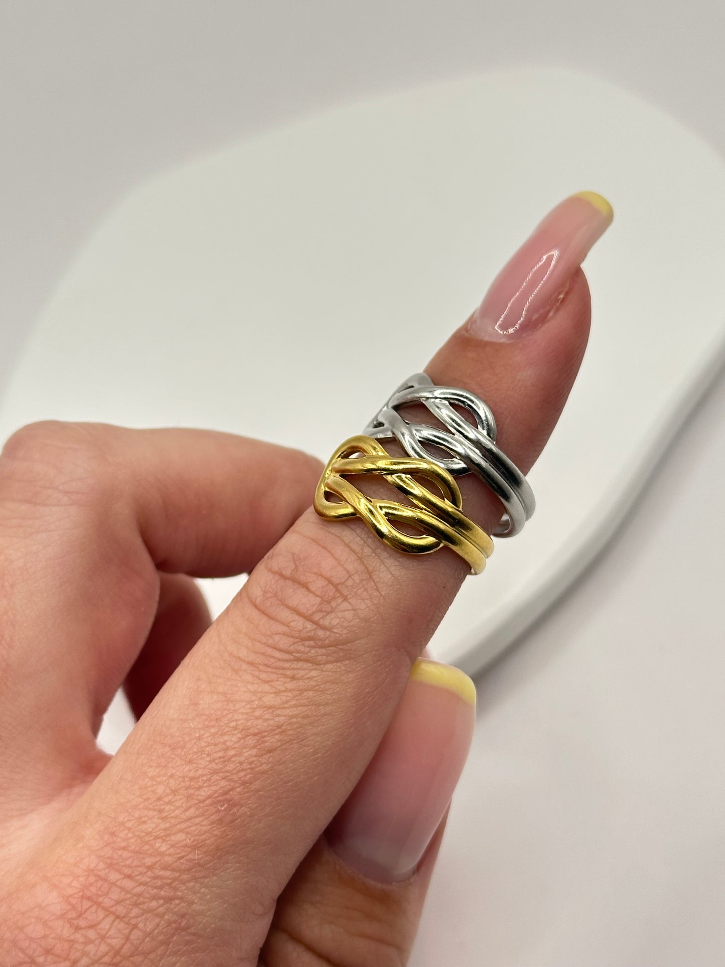 KNOT RING