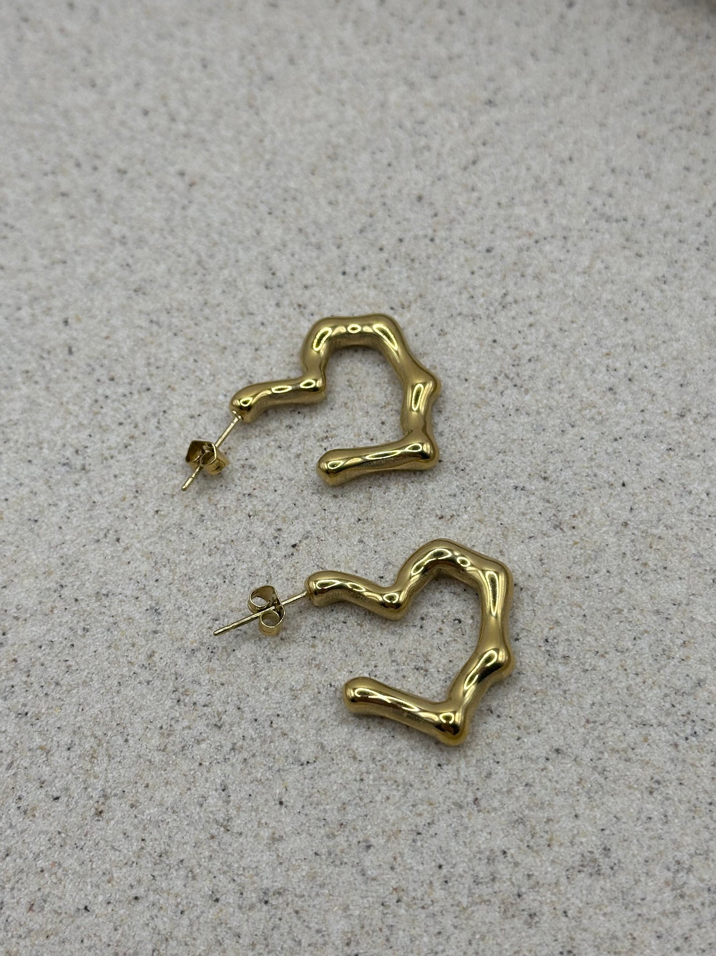 FLAME HEART EARRING