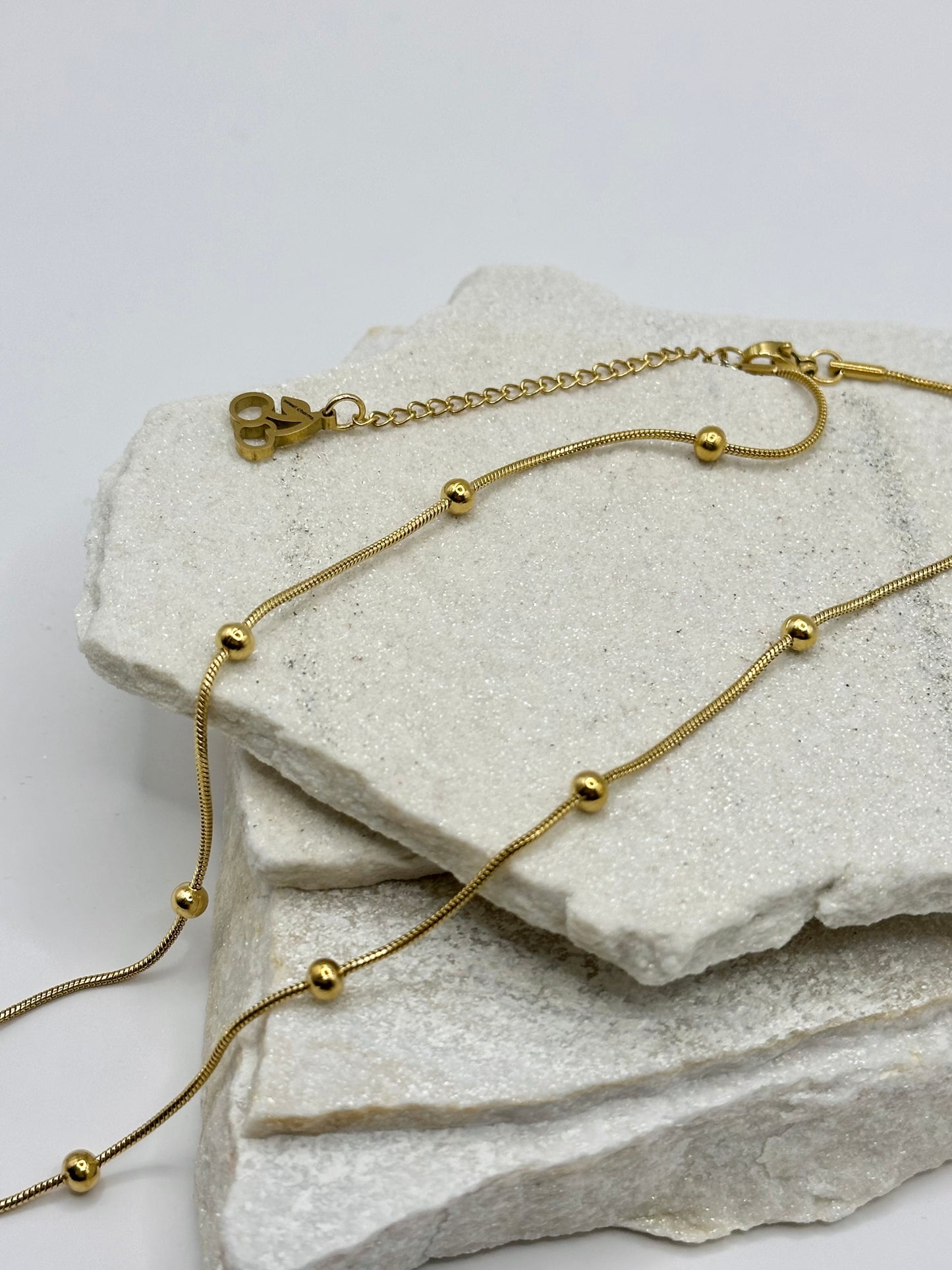 „POINT“ NECKLACE