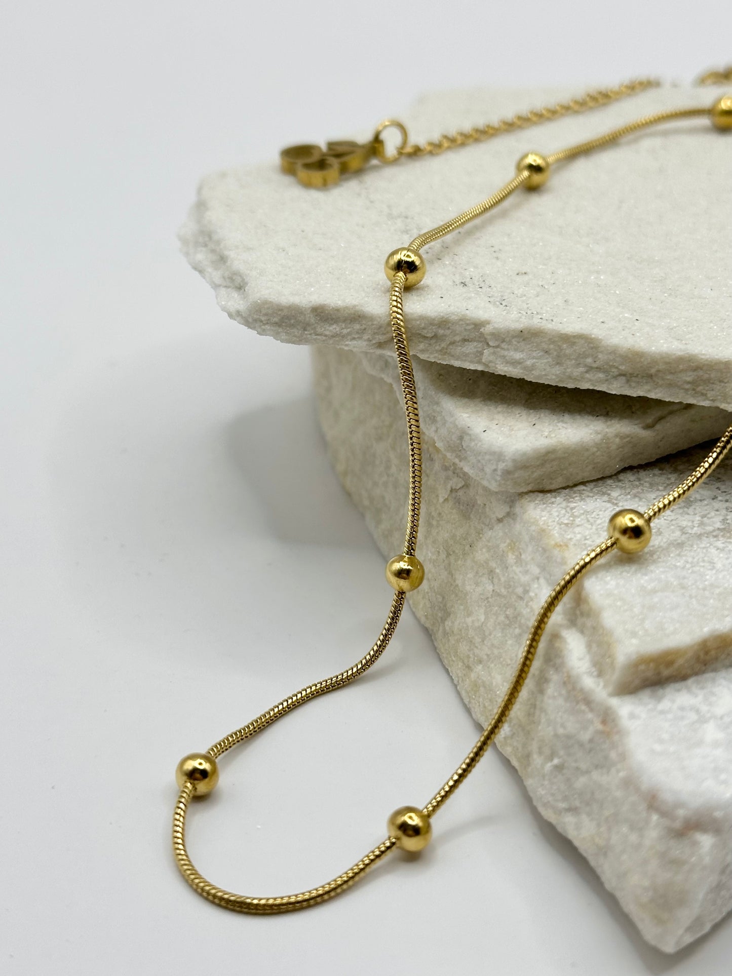 „POINT“ NECKLACE