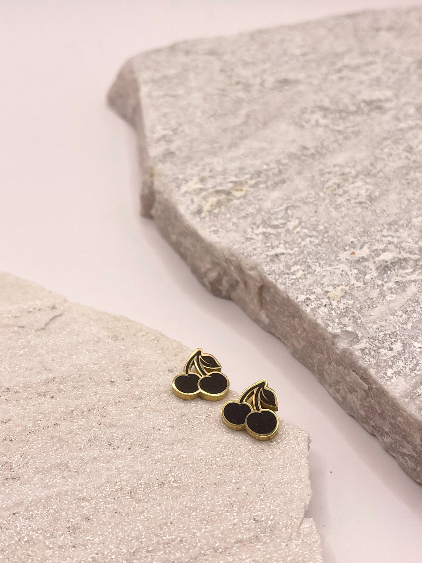 SWEET CHARMS EARRING