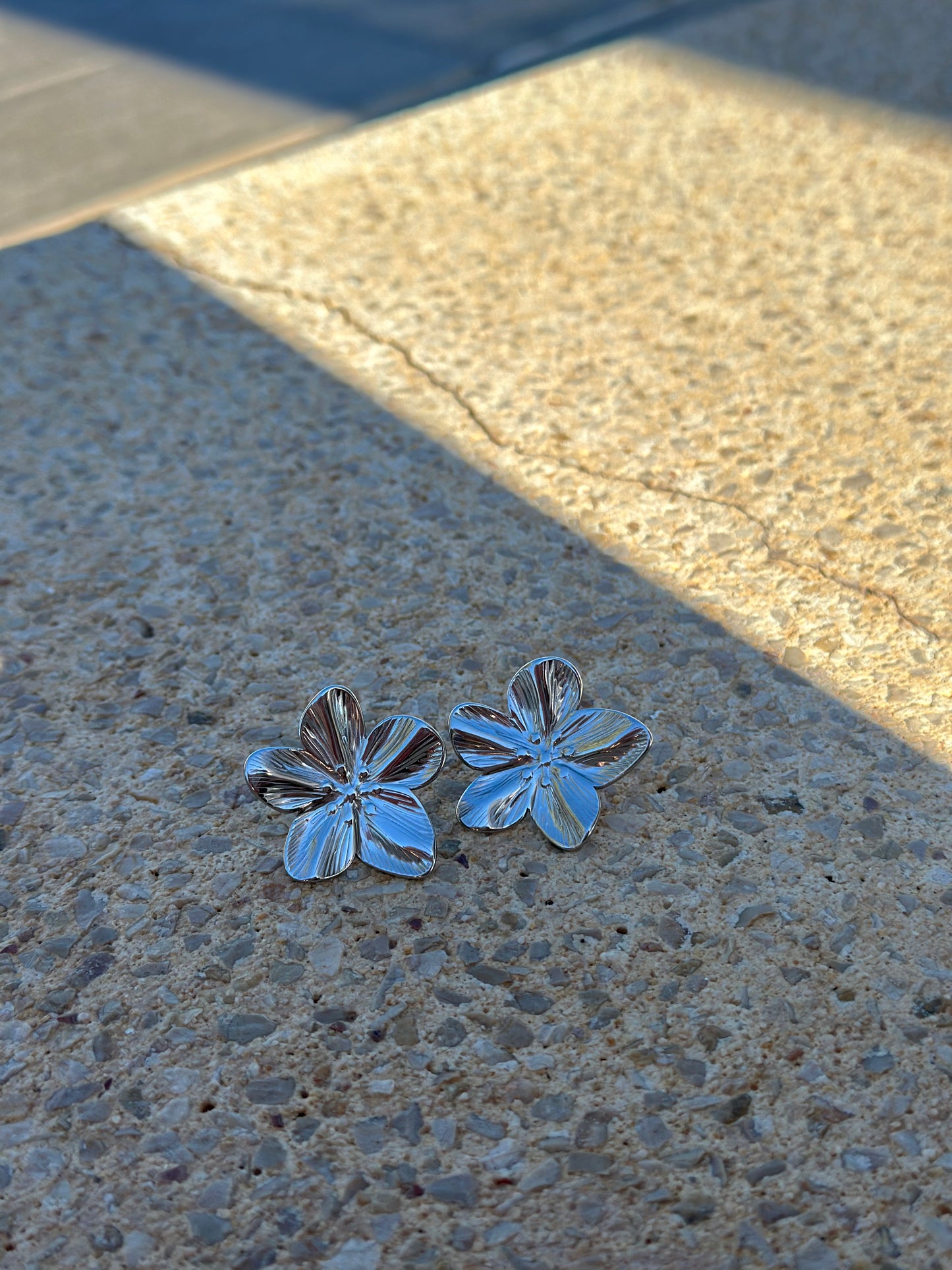 „FLOWER“ EARRINGS