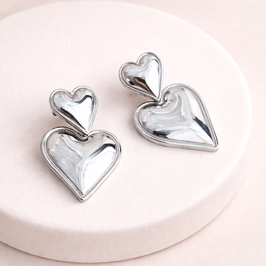 LOVE EARRINGS