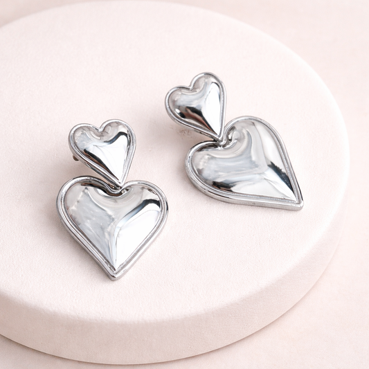 LOVE EARRINGS