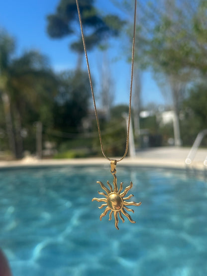 „SUN“ NECKLACE
