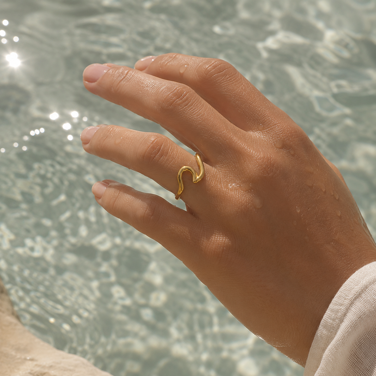 „OCEAN WAVE“ RING