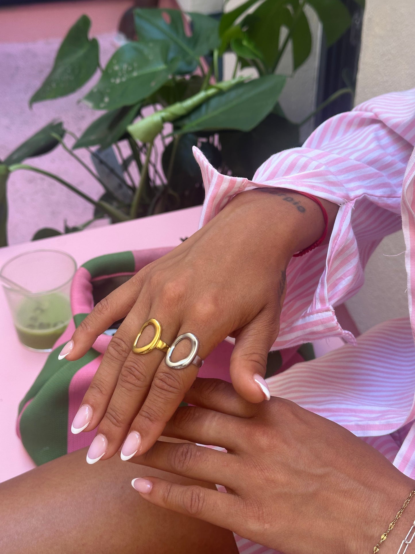 „OVAL“ RING