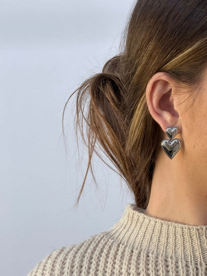 LOVE EARRINGS